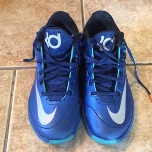 Blue KD Nike’s zooms